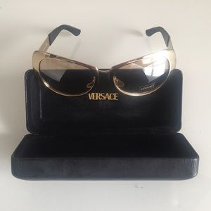VERSACE SUNGLASSES 😎